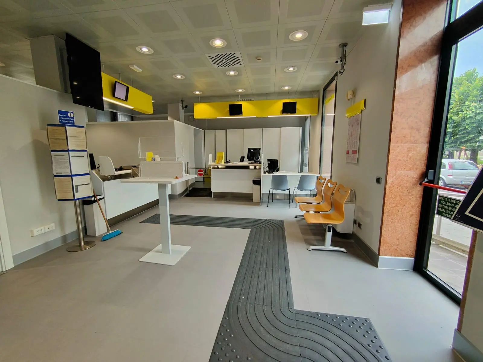 L'ufficio postale in centro a Sedico dopo i lavori di ristrutturazione