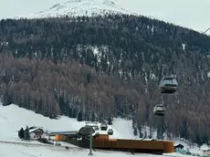 Un foto inserimento della stazione intermedia della cabinovia di Livigno
