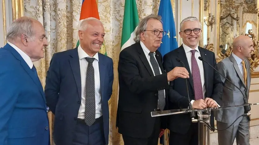 Oscar De Bona presidente di Unaie durante un suo intervento a Roma