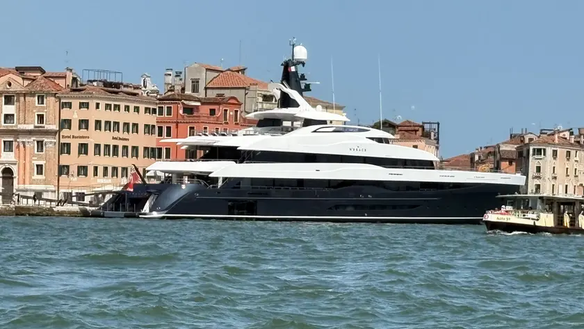Lo yacht di Micheal Jordan (Interpress)