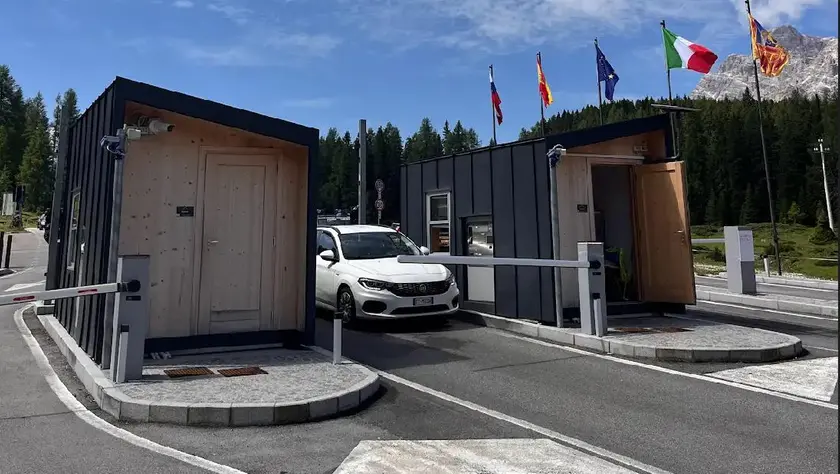 L'ingresso al parcheggio delle Tre Cime di Lavaredo