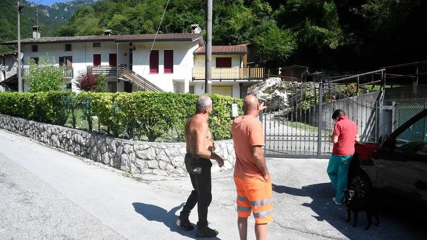 La zona dove è caduto il grosso masso