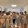 I piccoli con le loro mamme e le ostetriche Giulia e Carlotta, che hanno assistito a questi lieti eventi