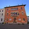 Il municipio di Belluno e il palazzo ex tribunale, che ospita alcuni uffici degli assessori