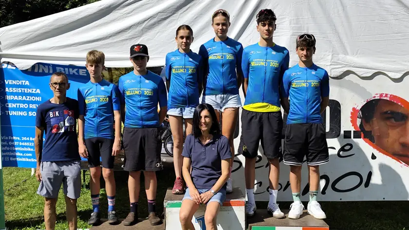 Foto di gruppo per i campioni provinciali