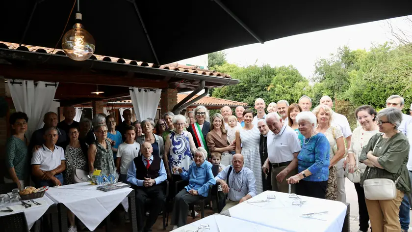 Festa grande a Pordenone dove Eligio e Carmela hanno compiuto 200 anni in due