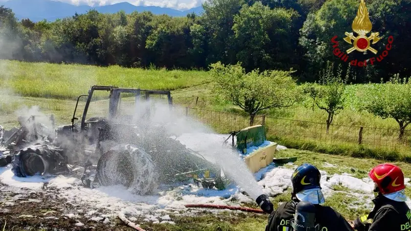 Le operazioni di spegnimento dell'incendio