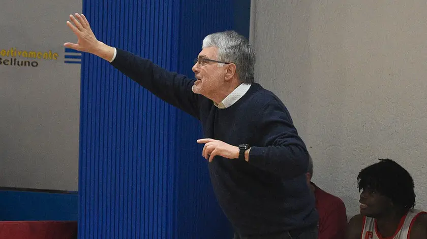 L'allenatore del Valbelluna Gigi Lucchetta