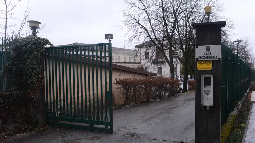 Protesta notturna nel carcere di Baldenich