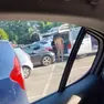 La scatto fatto da una testimone al parcheggio