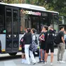 Studenti alla stazione delle corriere