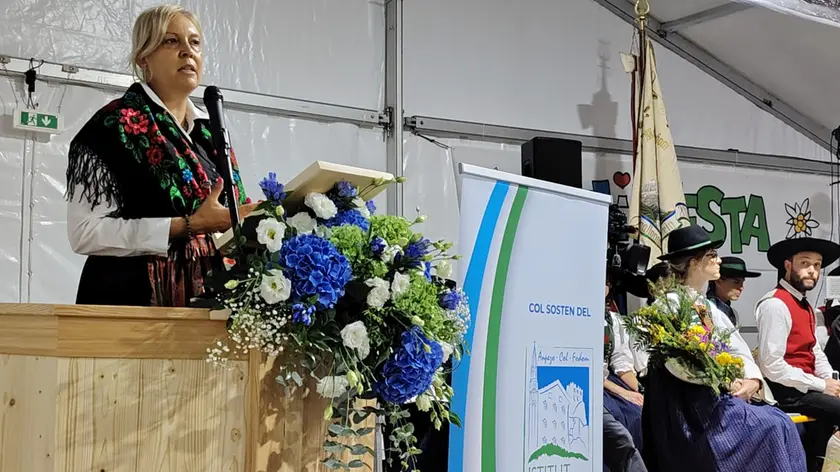 La consigliera regionale Silvia Cestaro alla festa dei 20 anni dell'istituto cultura Cesa de Jam