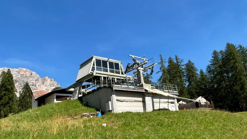 La stazione della dismessa seggiovia di Mietres