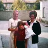 Il battesimo di Gioia. Da sinistra: la baronessa Rothschild, Ottavio, Gioia e Gabriella Guerin