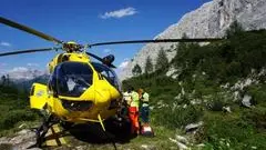Un intervento di soccorso alpino ed elicottero del Suem