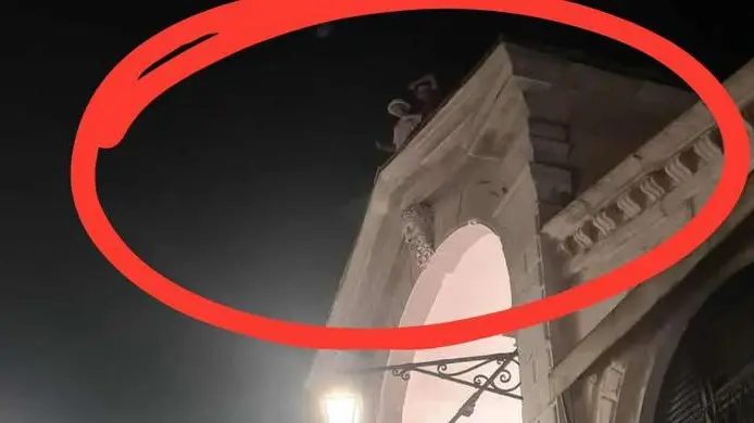 Venezia tra Mostra e microcriminalità: borseggiatori, turisti incauti e bravate sui ponti