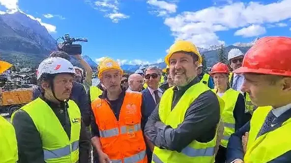 Salvini ai cantieri dei Giochi di Cortina