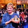 Wanda Marasco con il premio Campiello sul palco del Gran Teatro La Fenice di Venezia: è lei la vincitrice della 63a edizione