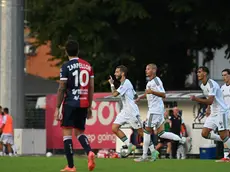 I festeggiamenti di Luca Clemenza dopo il gol del pareggio