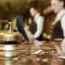 La reception di un albergo sulle Dolomiti