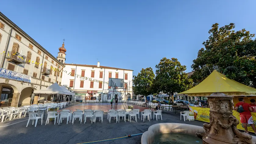 Piazza Cesare Battisti, luogo in cui è avvenuto il borseggio finito in tragedia