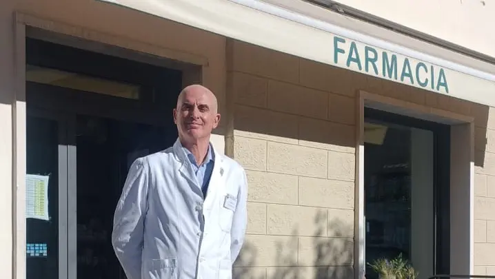 Il farmacista Raffaele Molaro, 67 anni, friulano