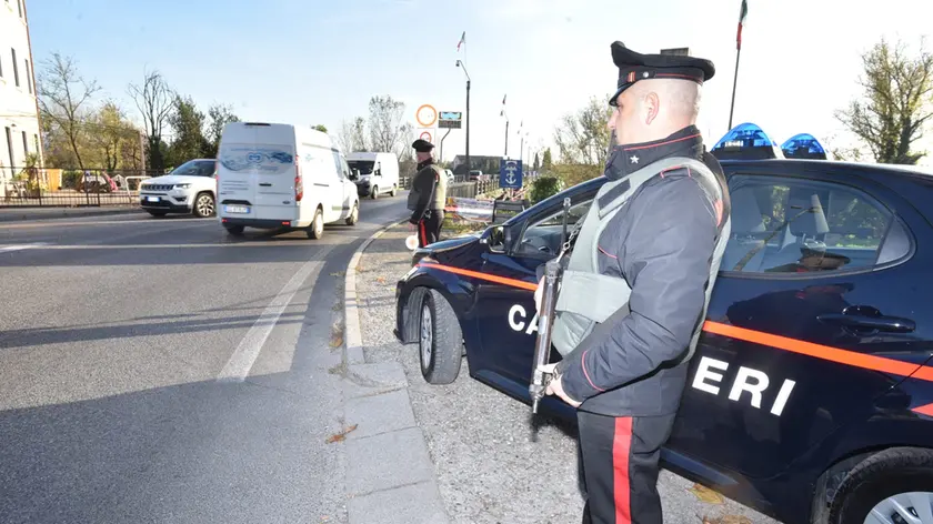 Controlli dei carabinieri dell'11 ottobre sul ponte di Vidor