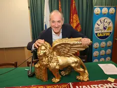 Luca Zaia festeggia il boom di preferenze: oltre 200 mila in Veneto
