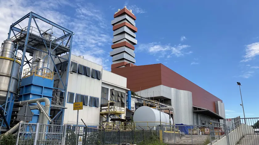 Un termovalorizzatore, in Veneto si va verso la tariffa unica sui rifiuti