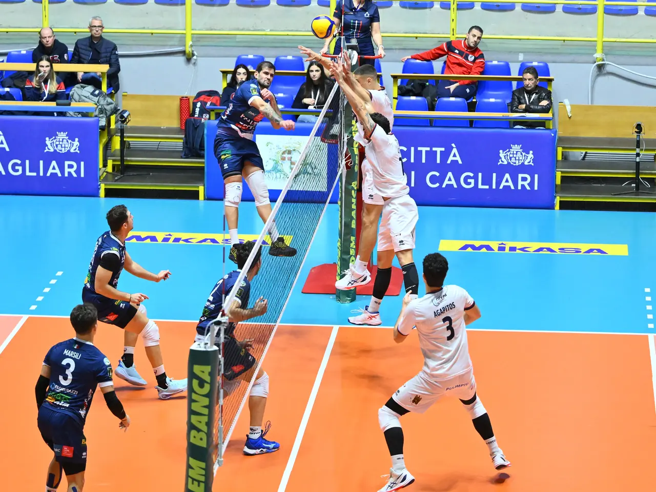 Un attacco di Francesco Corrado (Foto Andrea Chiaramida e Katia Boero)