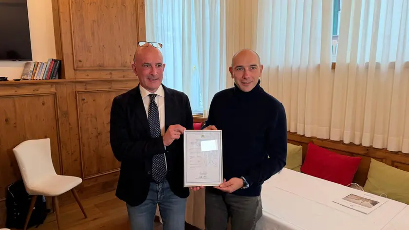 Il commissario Fabio Massimo Saldini e il sottosegretario Alessandro Morelli