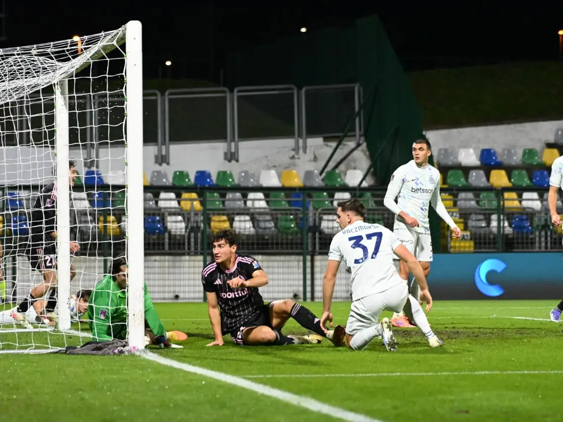 Il gol di Louis Agosti (Foto Beppe De Zanet)