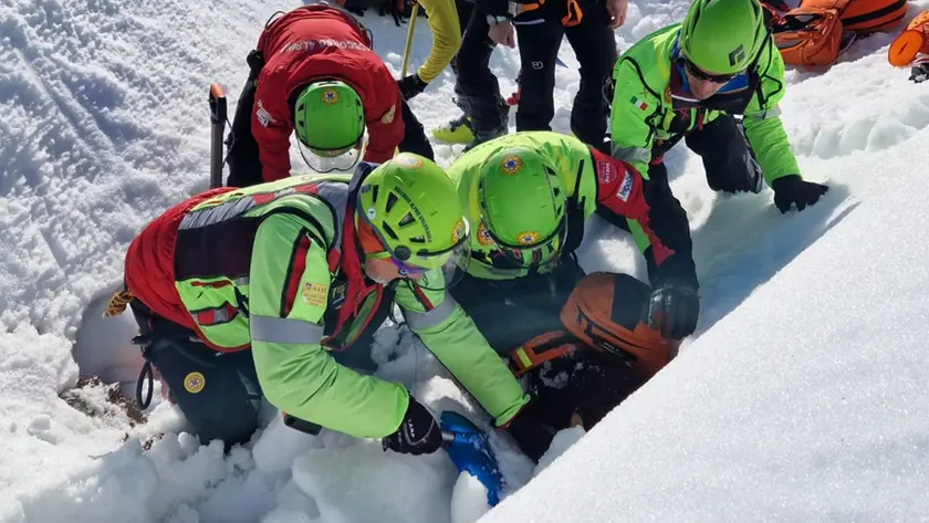 Soccorritori in azione durante un'esercitazione