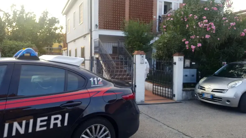 La giovane si è rivolta anche ai carabinieri