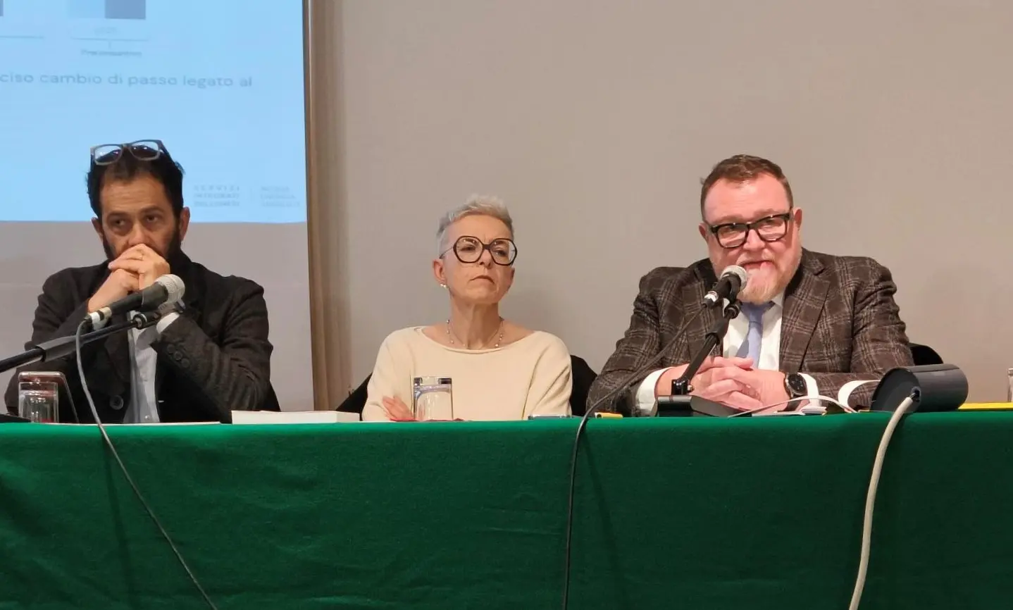 Il Cda di Sib, a destra il presidente Attilio Sommavilla