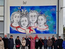 Il murale contestato con il volto di Tina Anselmi