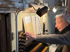 Gianfranco Ferrara, 99 anni, è organista dal 1975