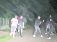 Un fotogramma del filmato della rissa in cui fu accoltellato a morte Lorenzo Cristea