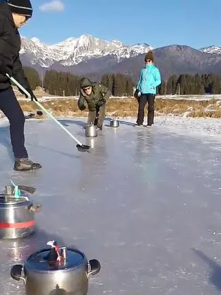 Il curling sul Cansiglio con le pentole