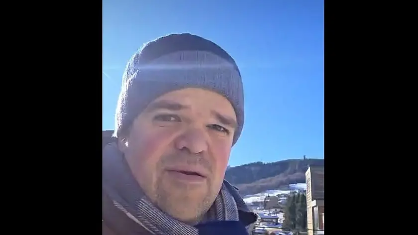 Un frame del video postato dal consigliere comunale padovano Davide Meneghini