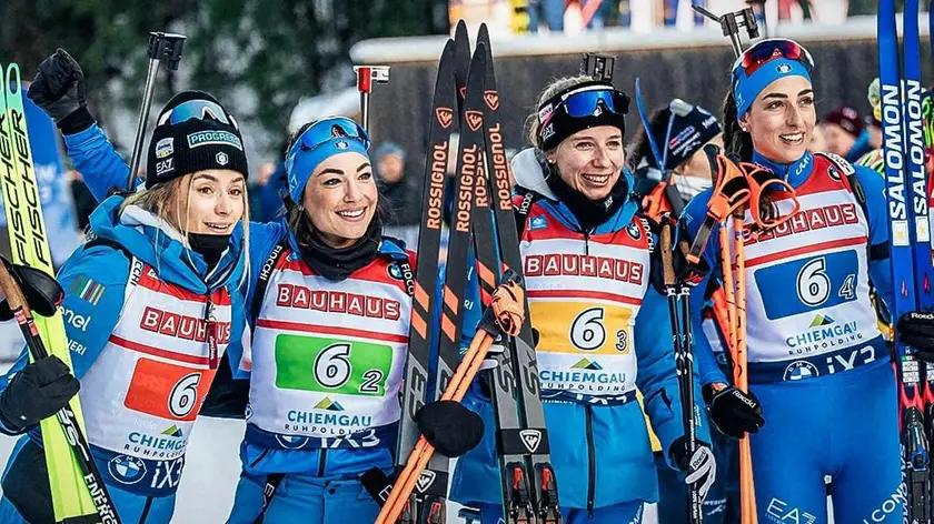 Hanna Auchentaller, Dorotea Wierer, Michela Carrara e Lisa Vittozzi: azzurre d'argento