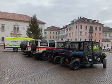 Alcuni mezzi presentati dall'Ulss 1 Dolomiti alla presenza del presidente della Regione Veneto, Alberto Stefani