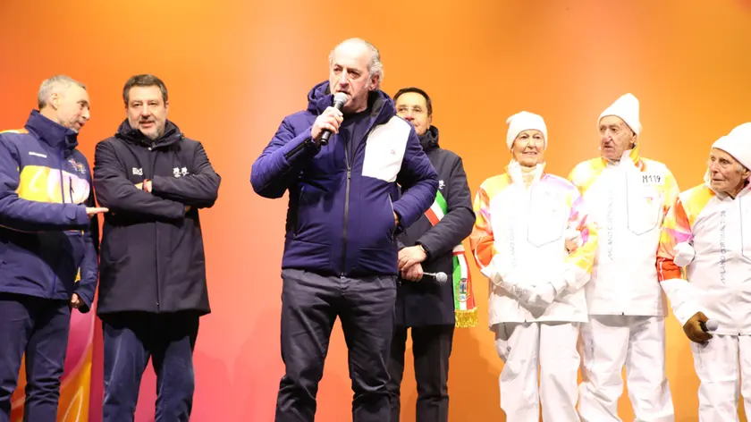 Il presidente del Consiglio regionale Luca Zaia sul palco a Cortina