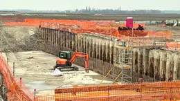 Il grande cantiere della bretella ferroviaria per l’aeroporto di Venezia, fermo da giorni
