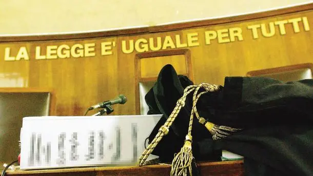 Violenta il cugino, arriva il maxi risarcimento per la famiglia del 14enne