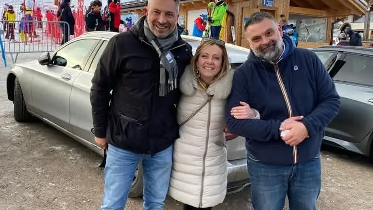 Raffaele Zanon e Luca De Carlo con Giorgia Meloni