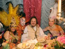 La stilista e imprenditrice Antonia Sautter con Zucchero al Ballo del Doge a Venezia