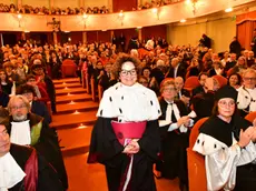 La Rettrice accolta tra gli applausi