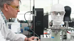 Nei laboratori di Certottica decine di test di affidabilità e resistenza per numerosi prodotti del made in Veneto