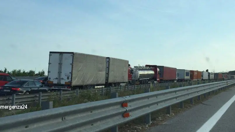 Arino: code in A4 per un incidente